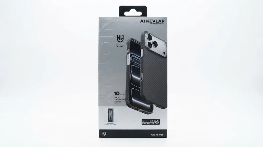 Чехол Njoyny с MagSafe для iPhone 17 Pro / 18 Pro под карбон (Black)